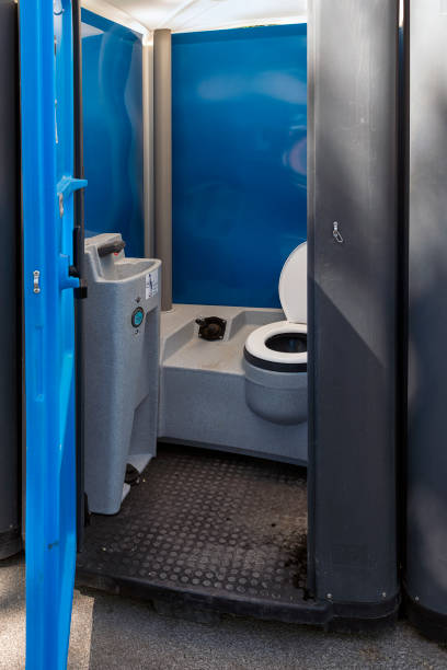 Best Portable restroom trailer rental  in Oak Ridge North, TX